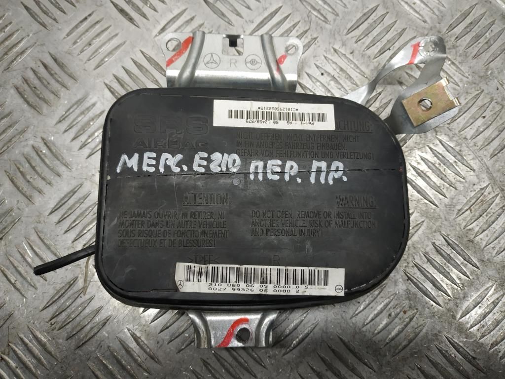 подушка безопасности дверная Mercedes-Benz E-Класс W210/S210 [рестайлинг] 2000, 2.2 л., CDi, OM 611.961, дизель, АКПП, серебро, седан, задний привод, правый руль, 2108600605, 2108601205