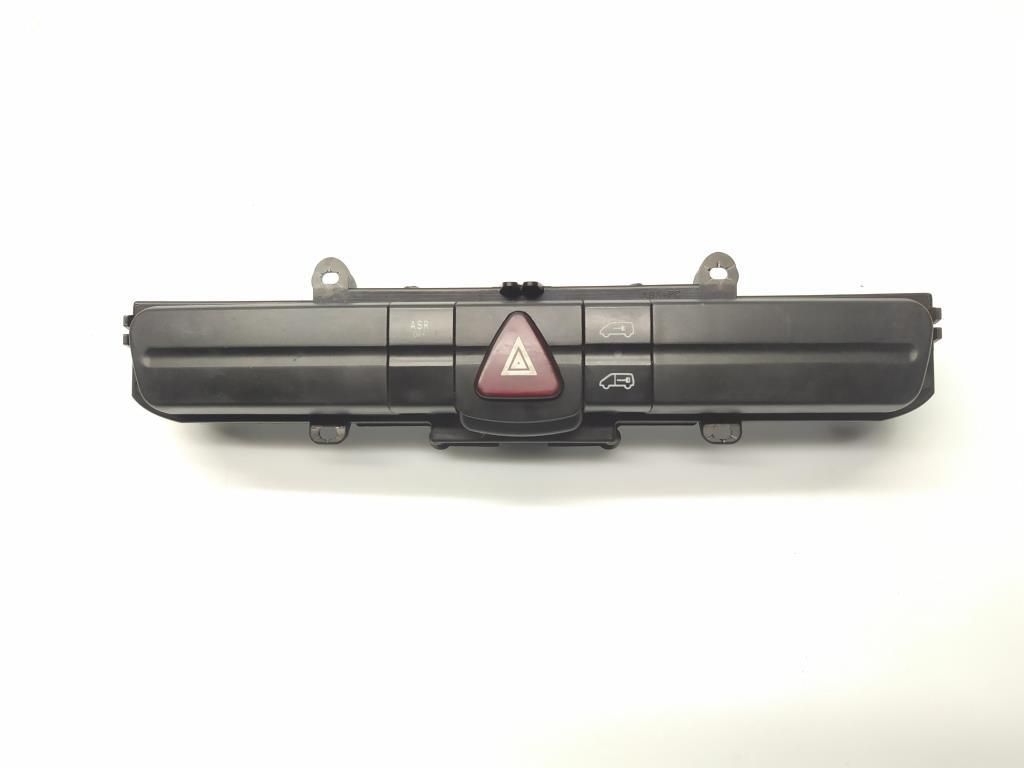 кнопка (выключатель) Mercedes-Benz Sprinter 2 поколение (W906) 2006, 2.2 л., CDi, дизель, 6МКПП, arktikweiss / 9147, микроавтобус, задний привод, правый руль, A9065450107, 3368.0201