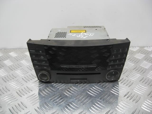 магнитола Mercedes-Benz E-Класс W211/S211 2004, 2.7 л., CDi, OM 647.961, дизель, АКПП, черный, седан, задний привод, правый руль, A2118702889