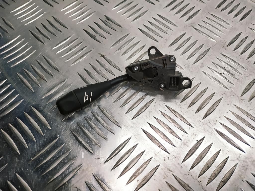 переключатель подрулевой (стрекоза) Mercedes-Benz E-Класс W211/S211 2004, 2.7 л., CDi, OM 647.961, дизель, АКПП, серебро, седан, задний привод, правый руль, A0005453022