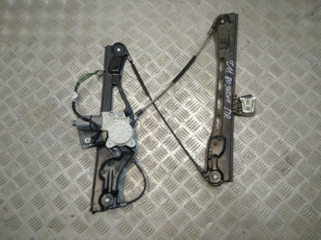 стеклоподъемник передний правый Mercedes-Benz E-Класс W211/S211 2003, 2.7 л., CDi, OM 647.961, дизель, АКПП, серебро, 744u, седан, задний привод, правый руль, A2117200446