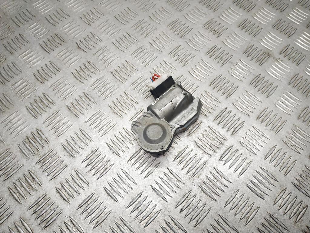 блокиратор рулевого управления Mercedes-Benz E-Класс W211/S211 2003, 2.7 л., CDi, OM 647.961, дизель, АКПП, серебро, 744u, седан, задний привод, правый руль, A2034621130