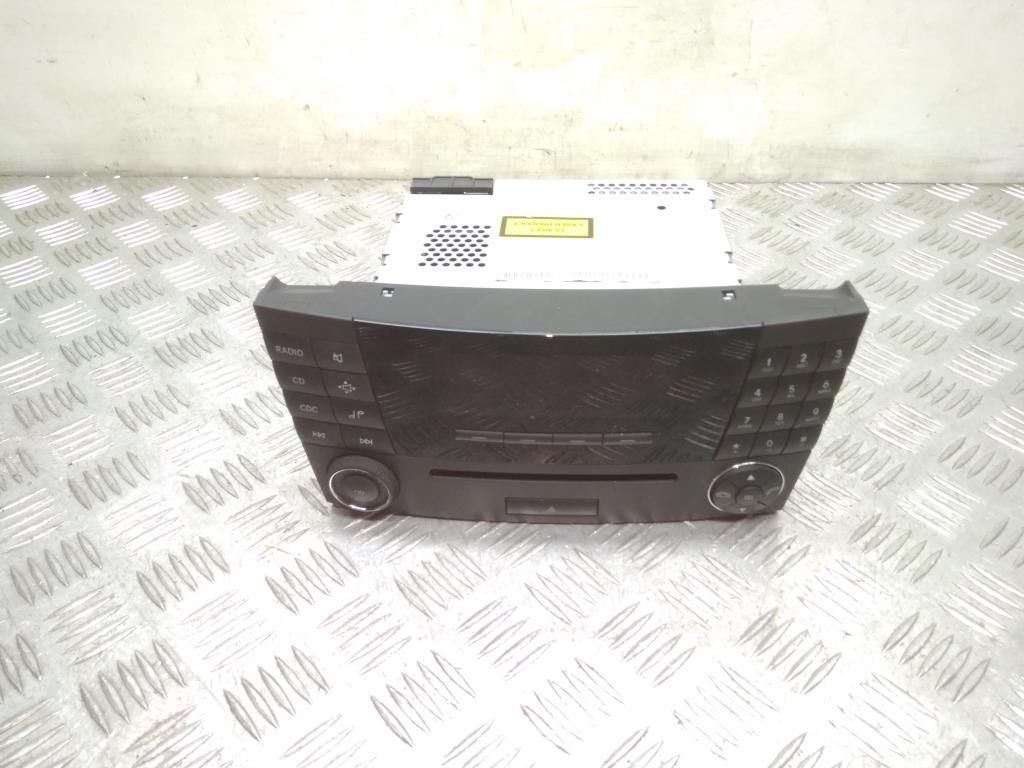 магнитола Mercedes-Benz E-Класс W211/S211 S211 2005, 3.0 л., CDi, OM 642.920, дизель, АКПП, obsidianschwarz / 197, универсал, задний привод, правый руль, A2118702189