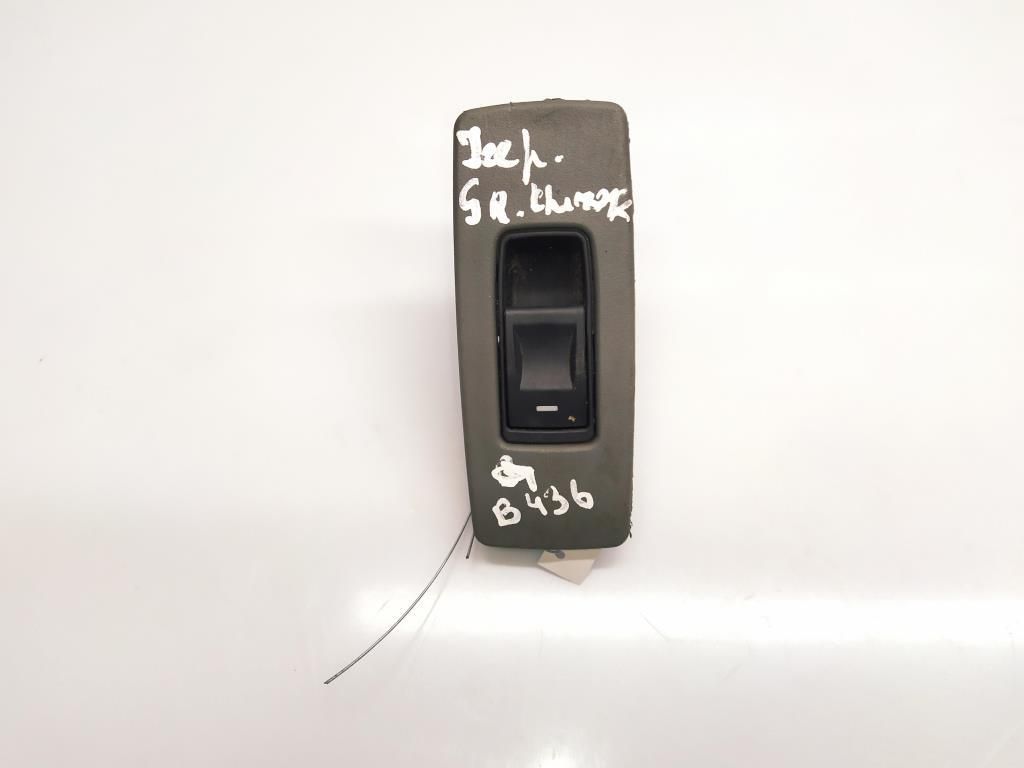 кнопка стеклоподъемника двери Jeep Grand Cherokee WK 2007, 3.0 л., CRD, EXL, дизель, АКПП, brilliant black crystal / pxr, внедорожник 5 дв., полный привод, правый руль, 04602743AA