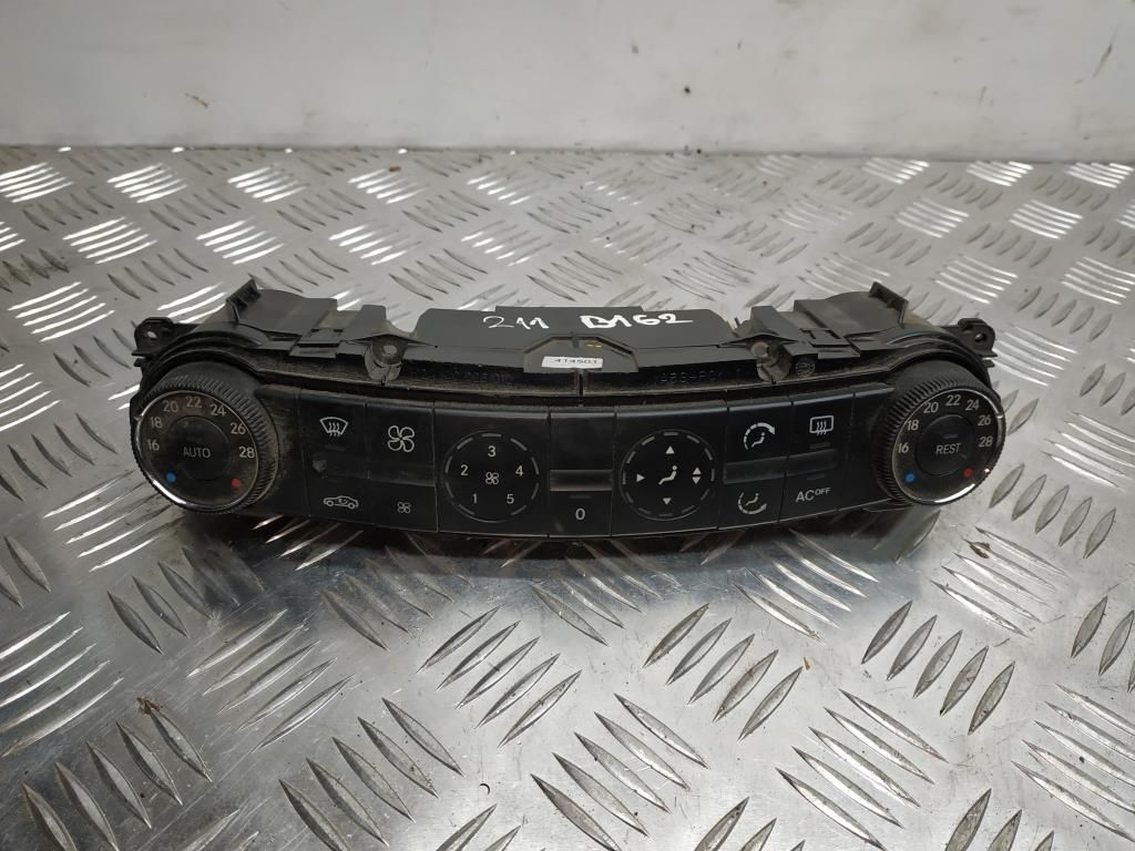 блок управления печки / климат-контроля Mercedes-Benz E-Класс W211/S211 2004, 3.2 л., CDi, OM 648.961, дизель, АКПП, obsidianschwarz / 197, седан, задний привод, правый руль, A2118300385