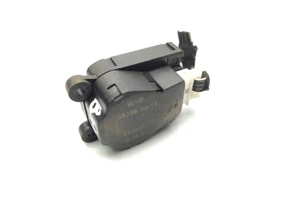 моторчик заслонки печки Mercedes-Benz S-Класс W220 2001, 3.2 л., i, M 112.944, бензин, АКПП, голубой, 347u, седан, задний привод, правый руль, 2208201042
