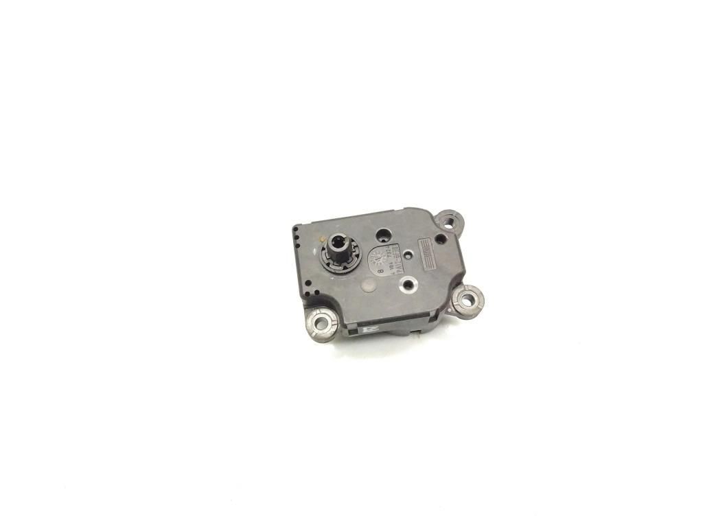 моторчик заслонки печки Mercedes-Benz S-Класс W220 2001, 3.2 л., i, M 112.944, бензин, АКПП, голубой, 347u, седан, задний привод, правый руль, A2208201042