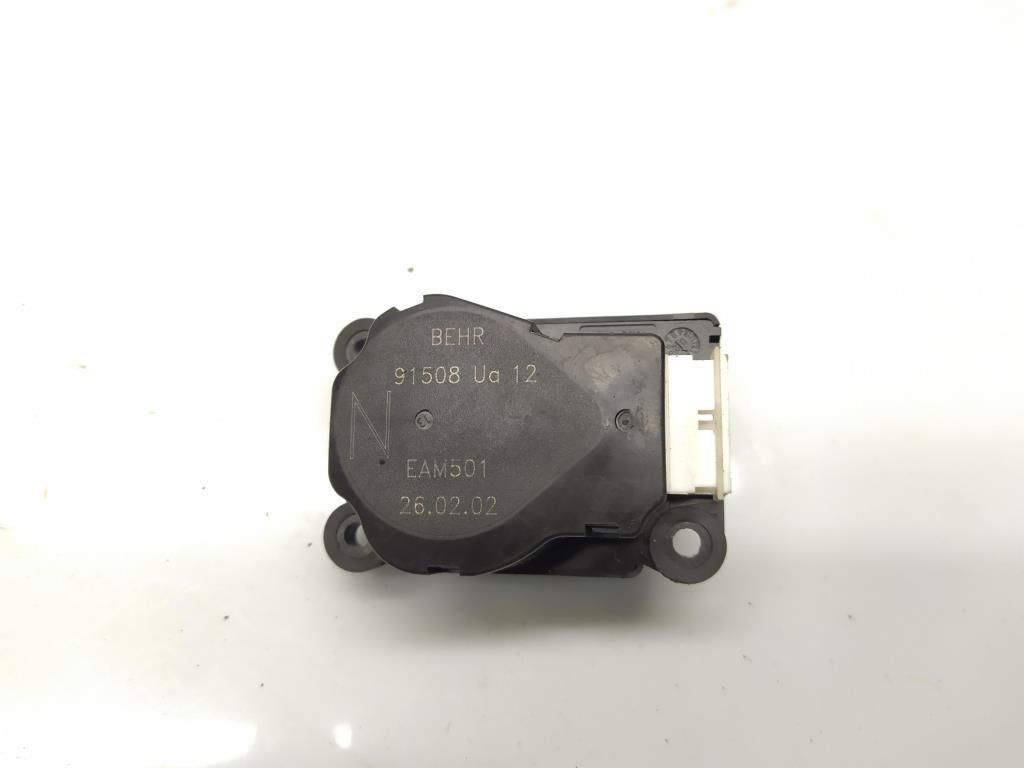 моторчик заслонки печки Mercedes-Benz CL-Класс C215 2002, 5.0 л., i, M 113.960, бензин, АКПП, белый, купе, задний привод, правый руль, 412650750