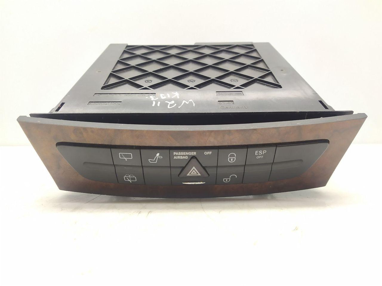 кнопка (выключатель) Mercedes-Benz E-Класс W211/S211 S211 2003, 2.7 л., CDi, OM 647.961, дизель, АКПП, obsidianschwarz / 197, универсал, задний привод, правый руль, A2116800552, A2116803152
