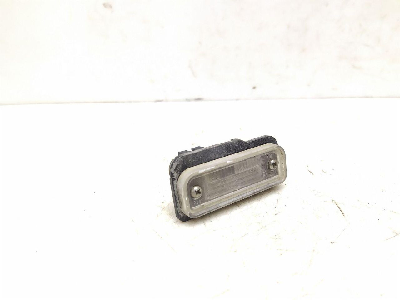 подсветка номера Mercedes-Benz C-Класс W203/S203/CL203 [рестайлинг] S203 2005, 1.8 л., Kompr, M 271.946, бензин, АКПП, brillantsilber / 744, универсал, задний привод, правый руль, A2038200256
