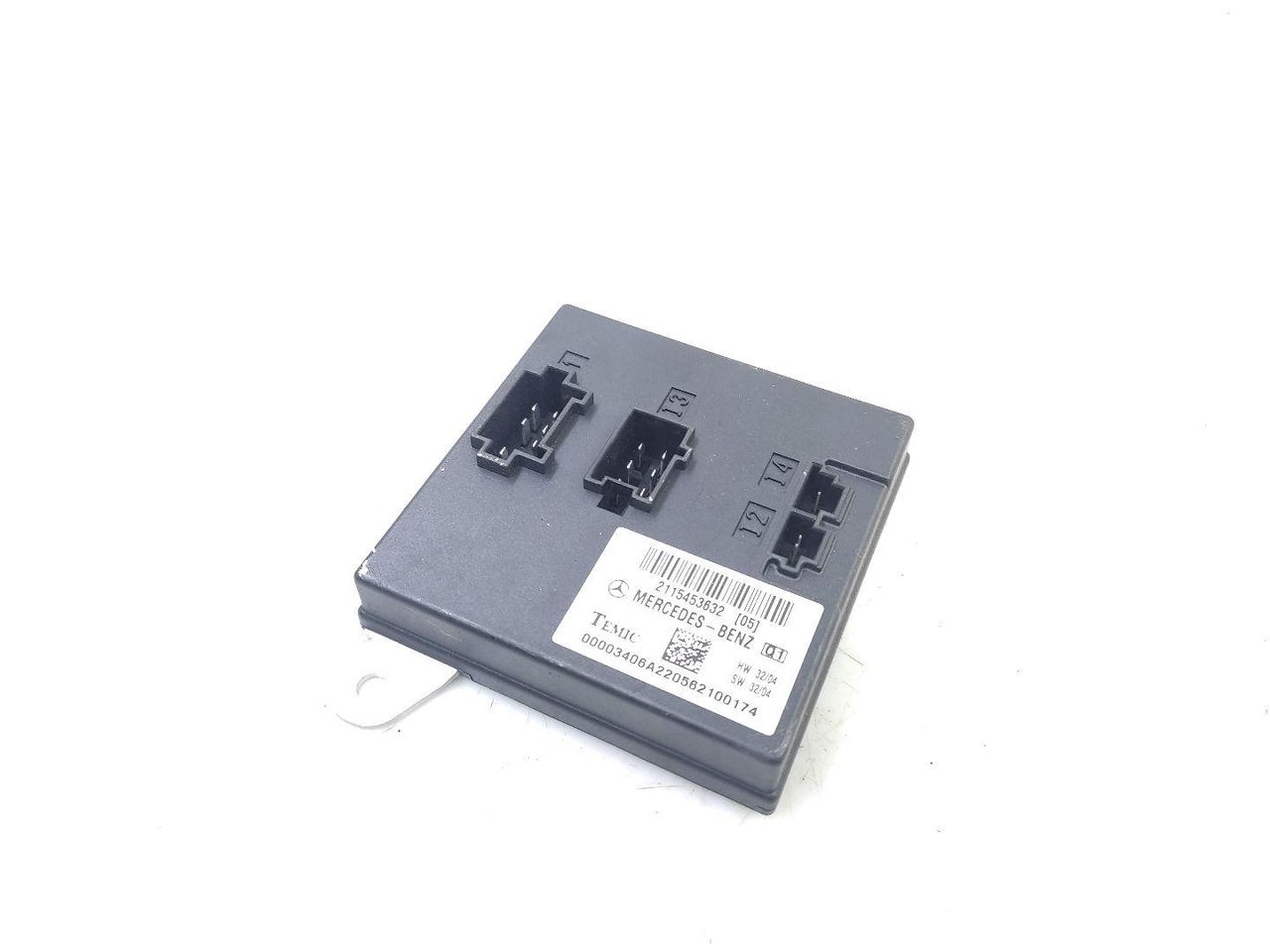 блок комфорта Mercedes-Benz E-Класс W211/S211 2005, 3.0 л., CDi, OM 642.940, дизель, АКПП, серебро, седан, задний привод, правый руль, A2115453632 - фото №1