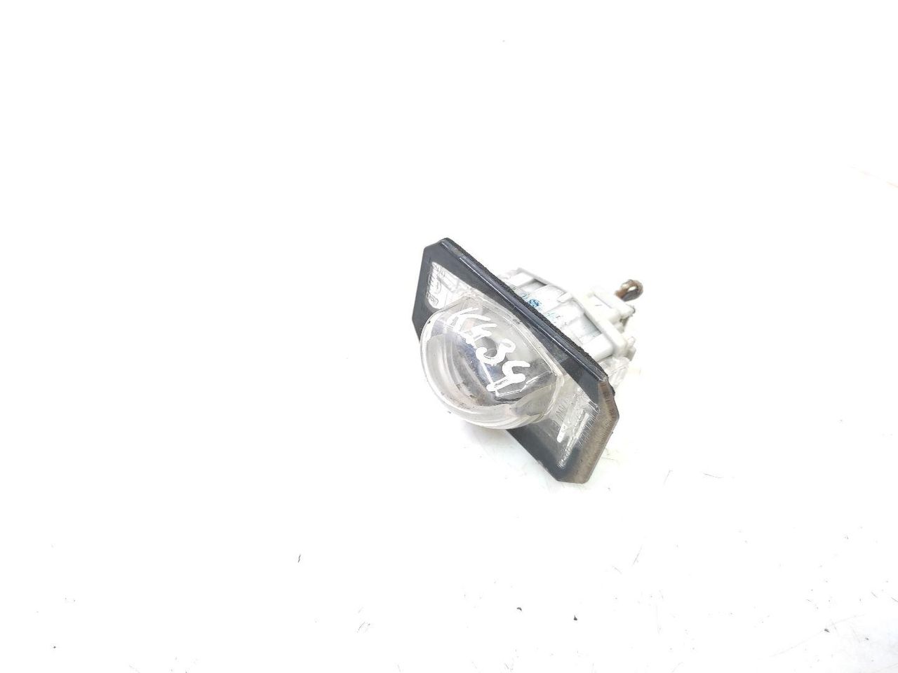 подсветка номера Honda Civic 7 поколение [рестайлинг] EU7 2005, 1.4 л., i, D14Z6, бензин, 5МКПП, красный, хетчбэк 5 дв., передний привод, правый руль