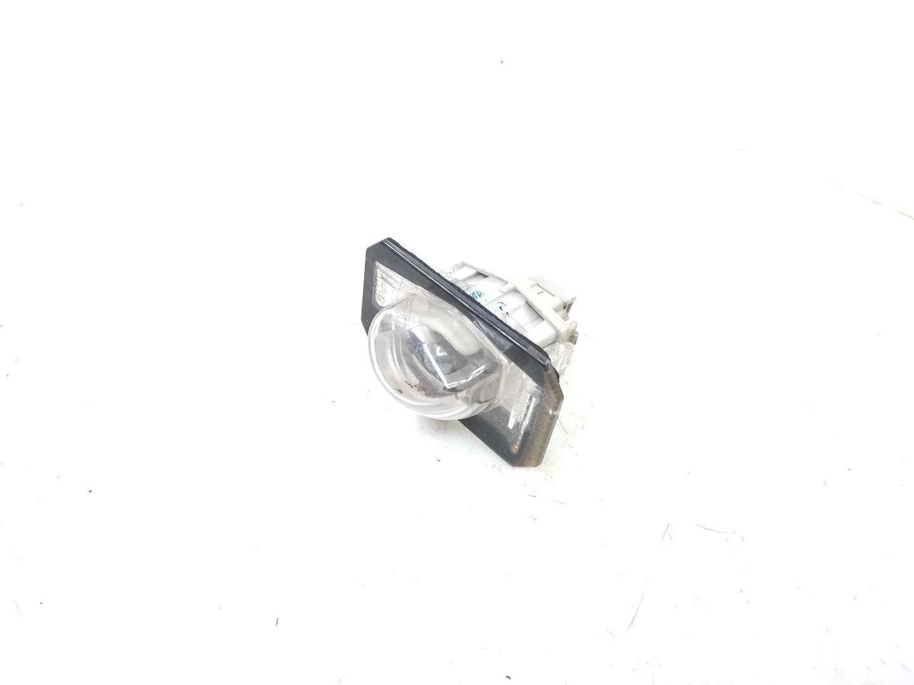 подсветка номера Honda Civic 7 поколение [рестайлинг] EU7 2005, 1.4 л., i, D14Z6, бензин, 5МКПП, красный, хетчбэк 5 дв., передний привод, правый руль
