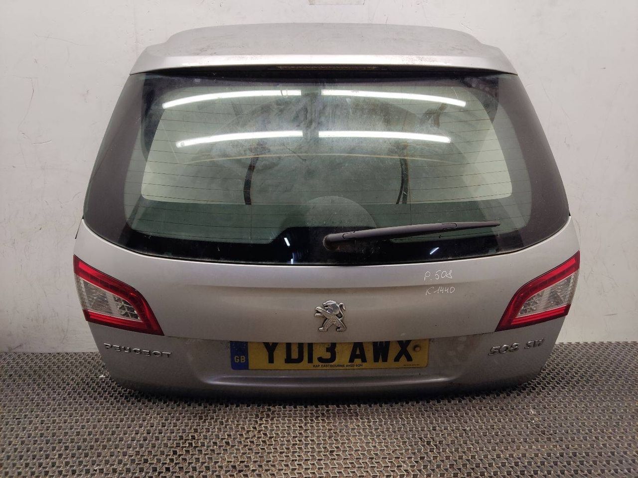 крышка багажника (дверь 3-5) Peugeot 508 1 поколение 2013, 2.0 л., HDi, RHF (DW10BTED4), дизель, 6МКПП, серебро, универсал, передний привод, правый руль, 1606394380