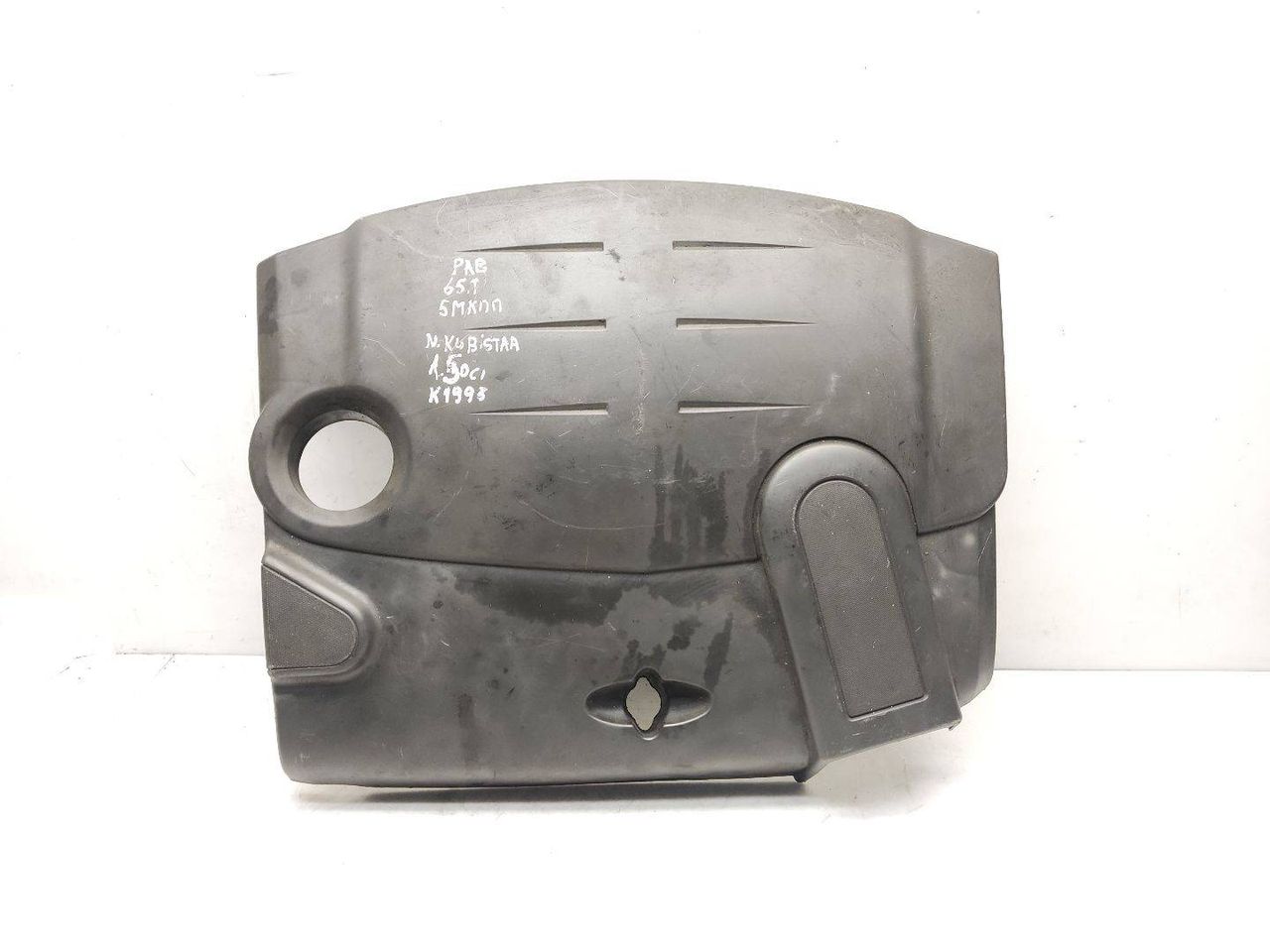 декоративная крышка двигателя Nissan Kubistar 1 поколение 2004, 1.5 л., DCi, K9K 704, дизель, 5МКПП, красный, фургон, передний привод, правый руль, 8200252406