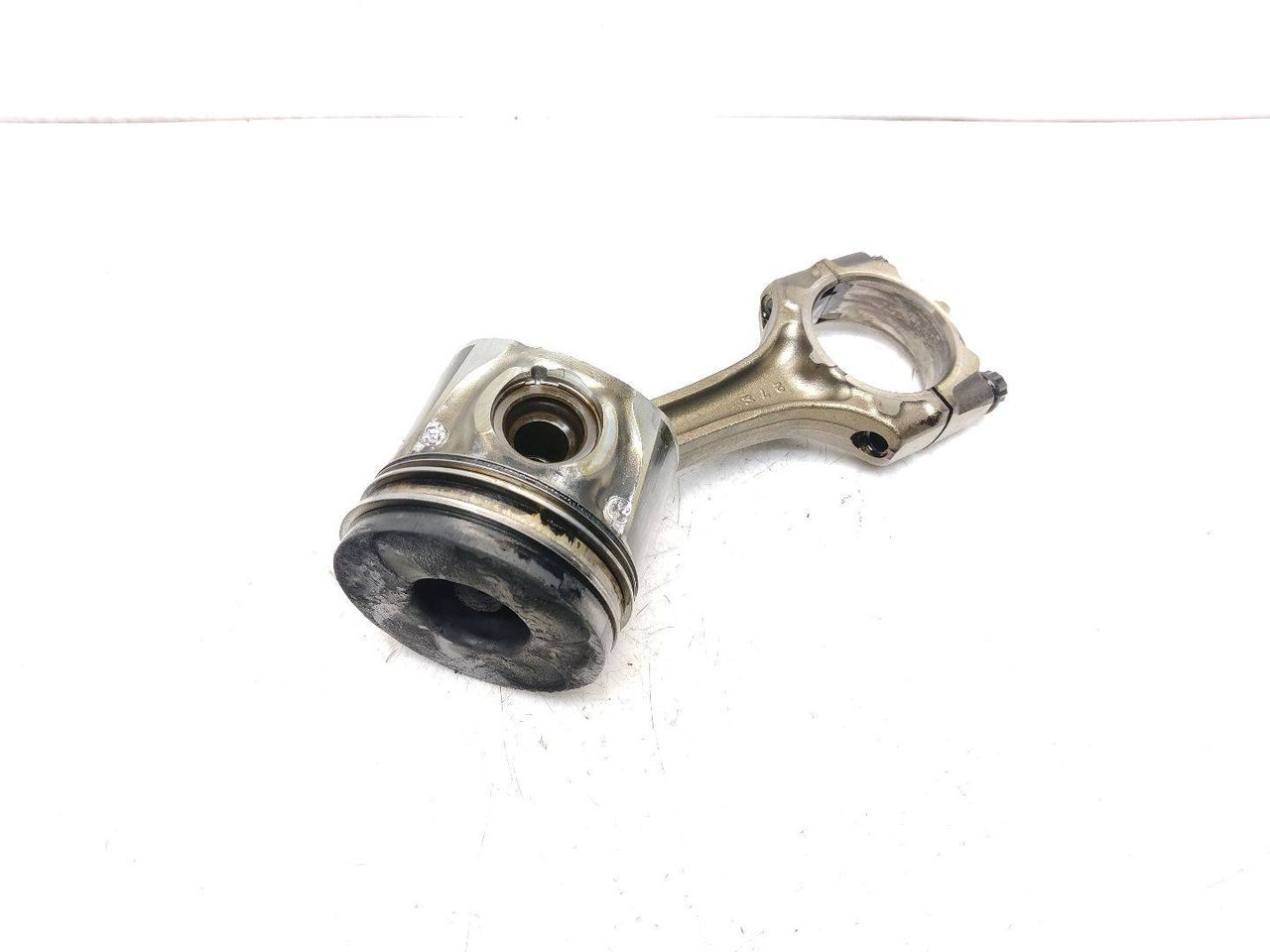 поршень Toyota Previa 2 поколение XR30 2002, 2.0 л., D-4D, 1CD-FTV, дизель, 5МКПП, серый, минивэн, передний привод, правый руль