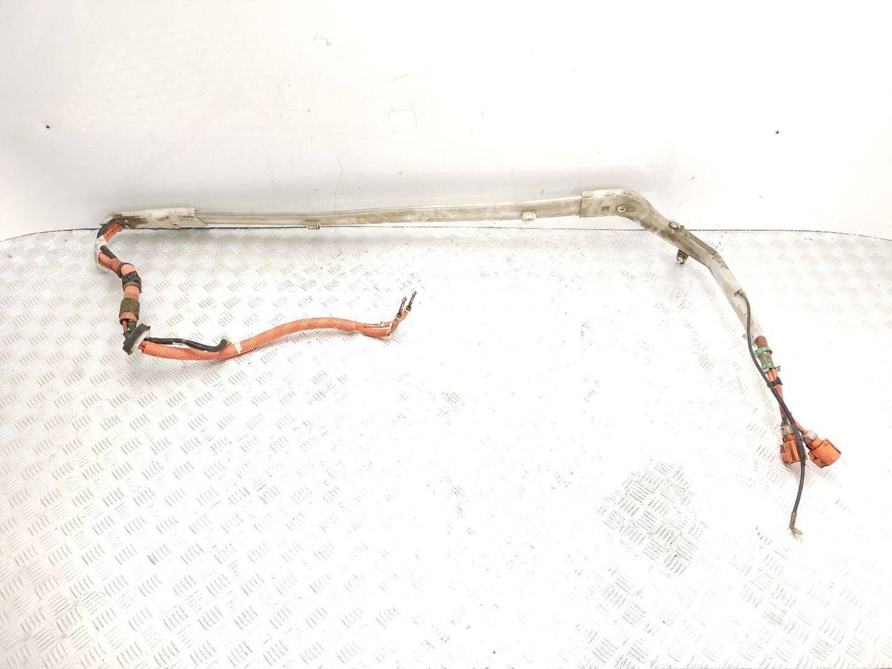 провод высоковольтный Toyota Prius 2 поколение 2004, 1.5 л., VVT-i, 1NZ-FXE, гибрид, вариатор, blue / 8s2, хетчбэк 5 дв., передний привод, правый руль, 8216447050
