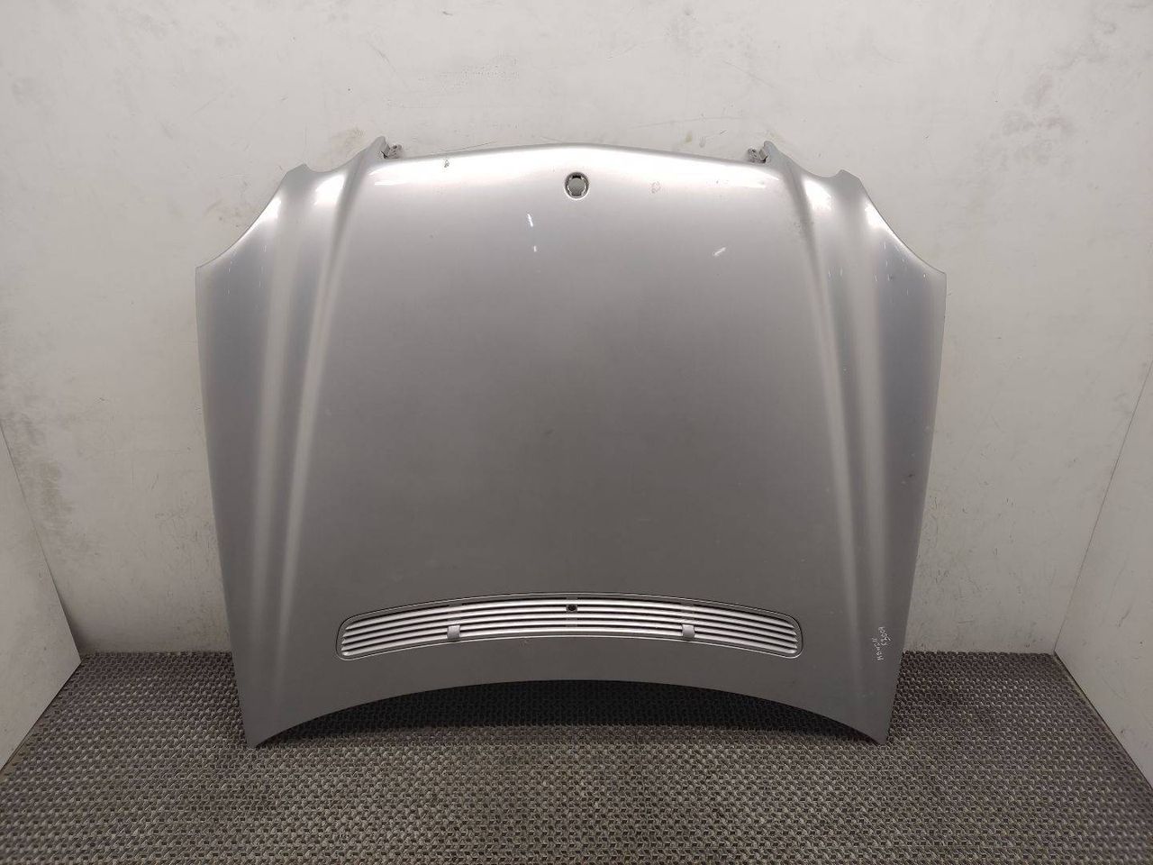 капот Mercedes-Benz E-Класс W211/S211 S211 2005, 3.0 л., CDi, OM 642.920, дизель, АКПП, iridiumsilber / 775, универсал, задний привод, правый руль, A2118800457, A2118800157 - фото №1