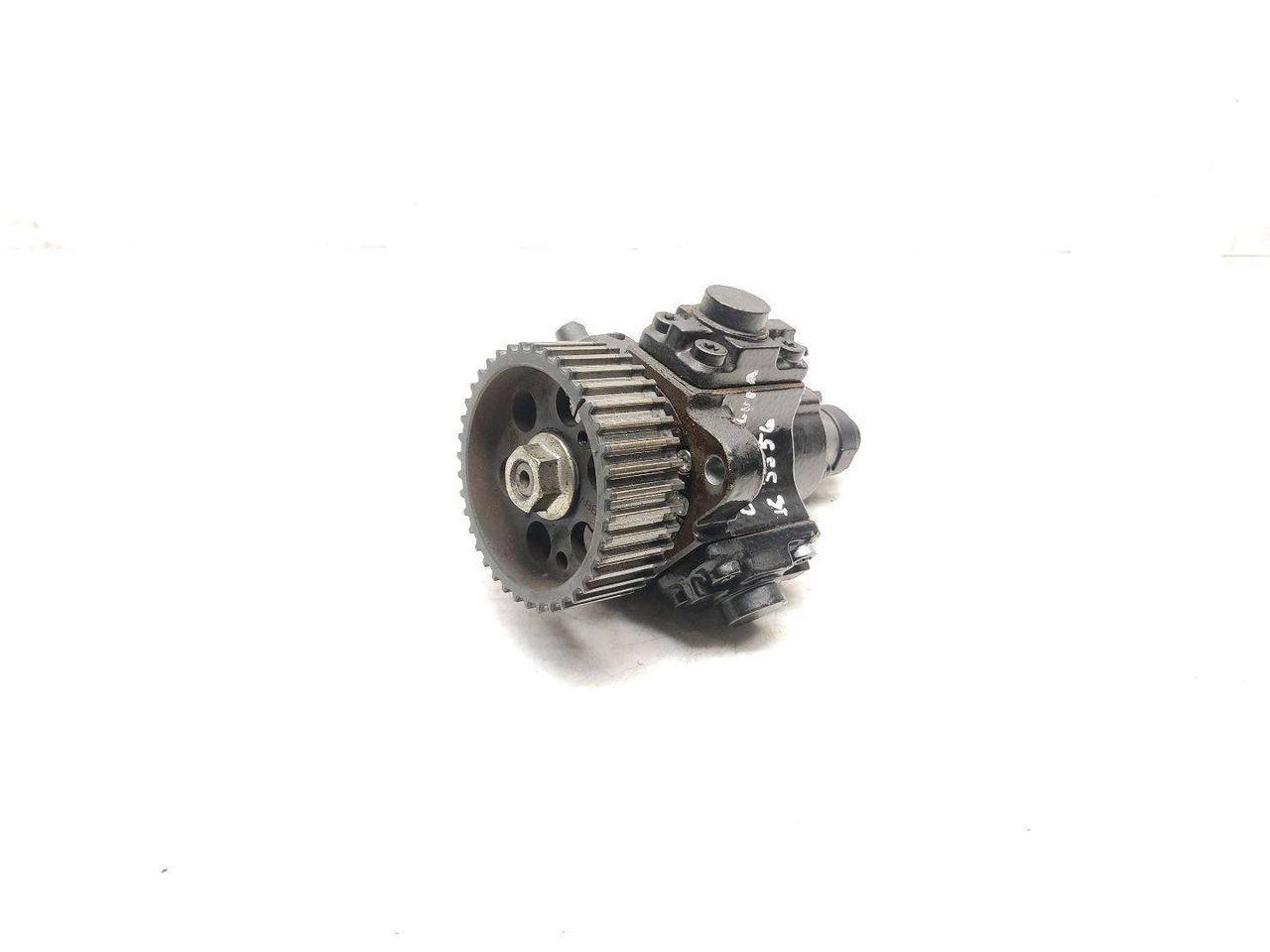 ТНВД Opel Insignia 1 поколение (A) 2009, 2.0 л., CDTi, A 20 DTH, дизель, 6МКПП, lichtsilber / gbj, хетчбэк 5 дв., передний привод, правый руль, 55571005, 0445010193