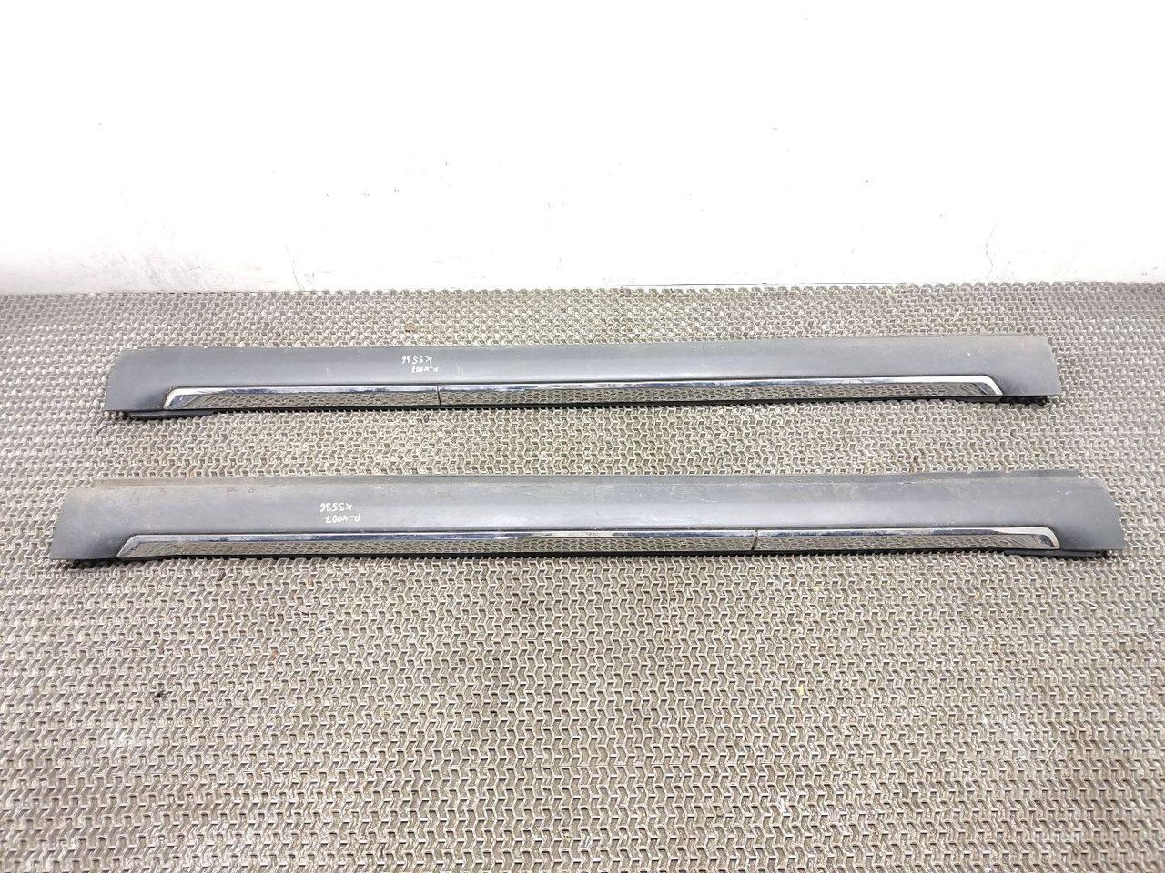 накладка на порог Peugeot 4007 1 поколение 2009, 2.2 л., HDi, 4HN (DW12MTED4), дизель, 6МКПП, gris pilbara / ktr, внедорожник 5 дв., полный привод, правый руль, 6512A137-02, 6512A137-01