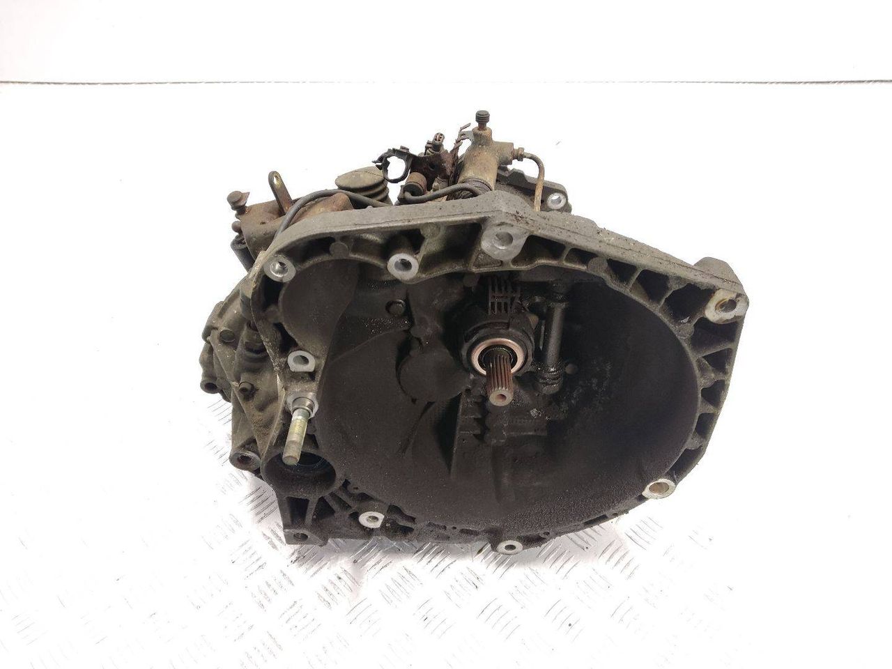 КПП механическая (МКПП) Alfa Romeo GTV 1 поколение 1998, 2.0 л., i, AR 32310, бензин, 5МКПП, nero, купе, передний привод, правый руль - фото №1