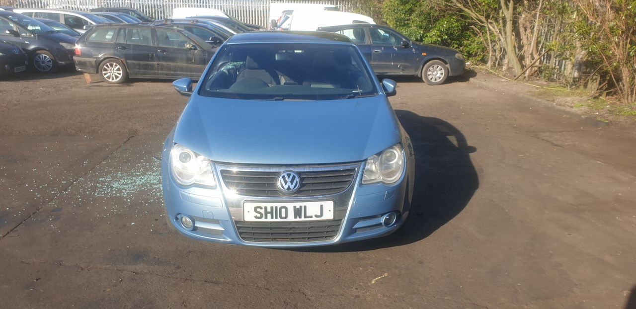 Volkswagen Eos 2010 - фото №1