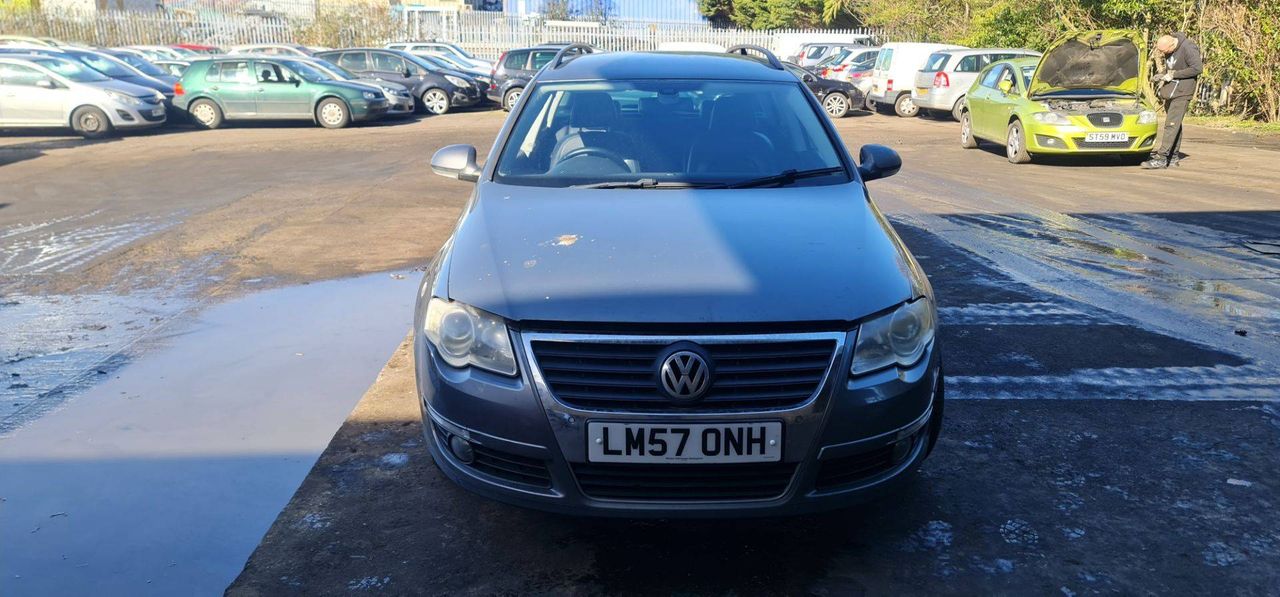 Volkswagen Passat B6 2008 - фото №1