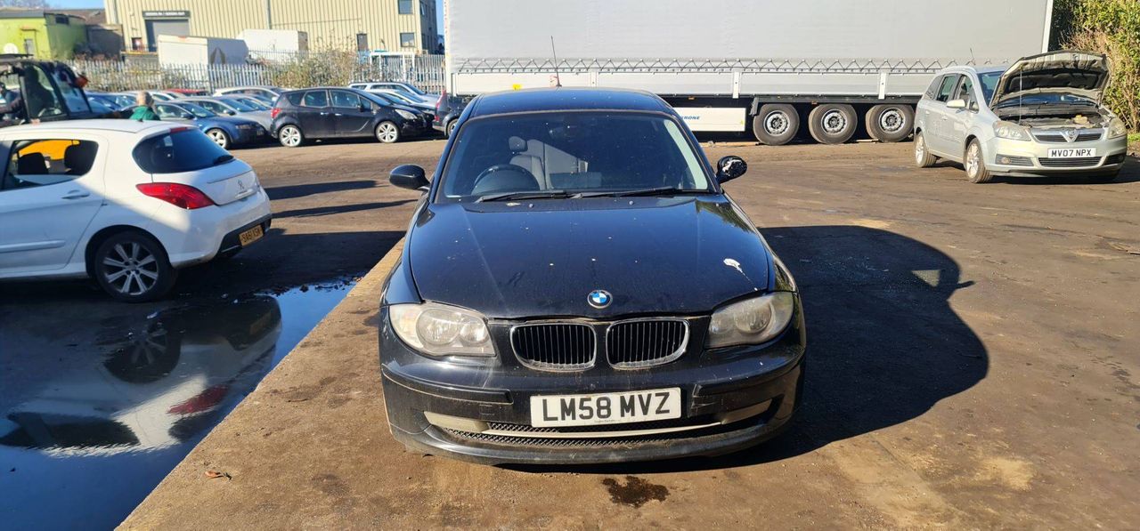 BMW 1 E81/E87 рест. E87 2008 - фото №1