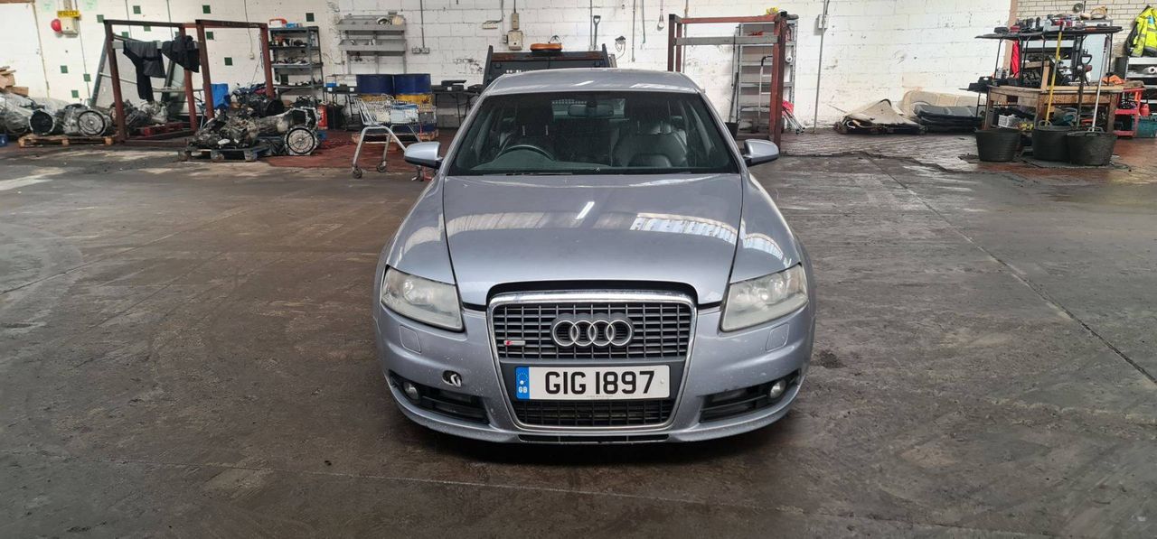Audi A6 4F/C6 2005 - фото №1