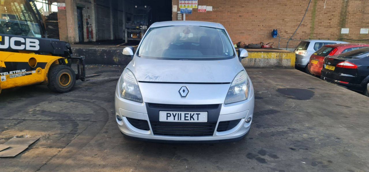 Renault Scenic 3 2011 - фото №1
