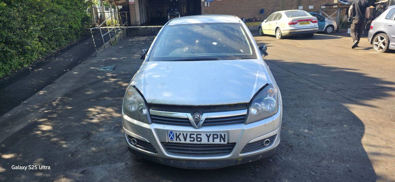 Opel Astra H 2006 - фото №1
