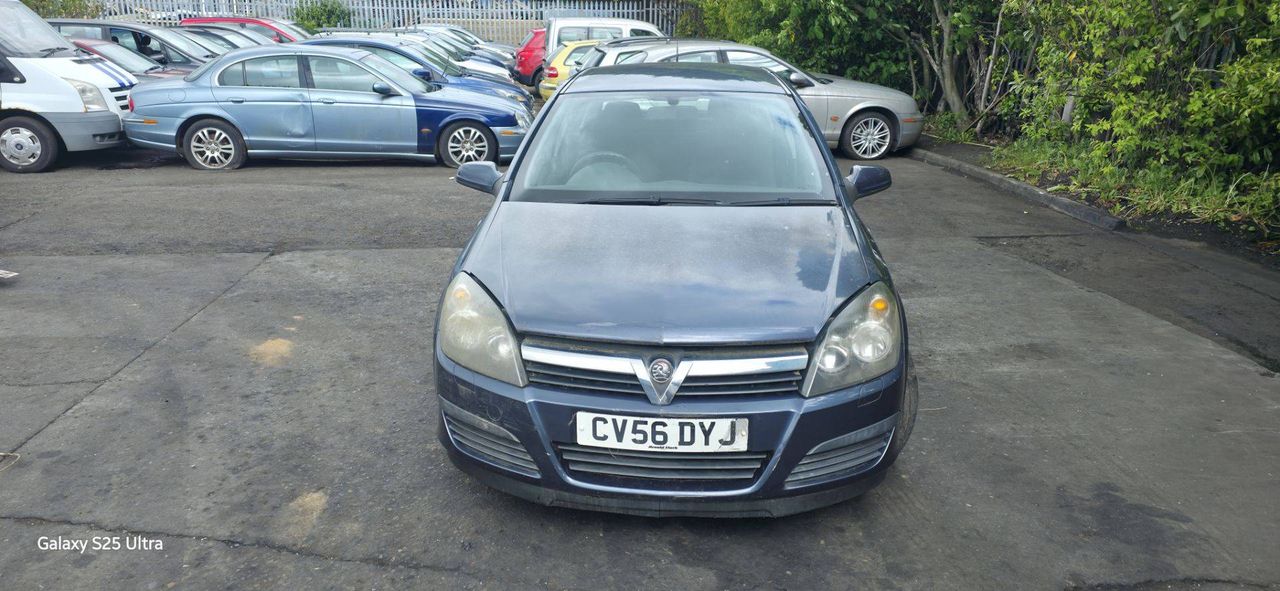 Opel Astra H 2006 - фото №1