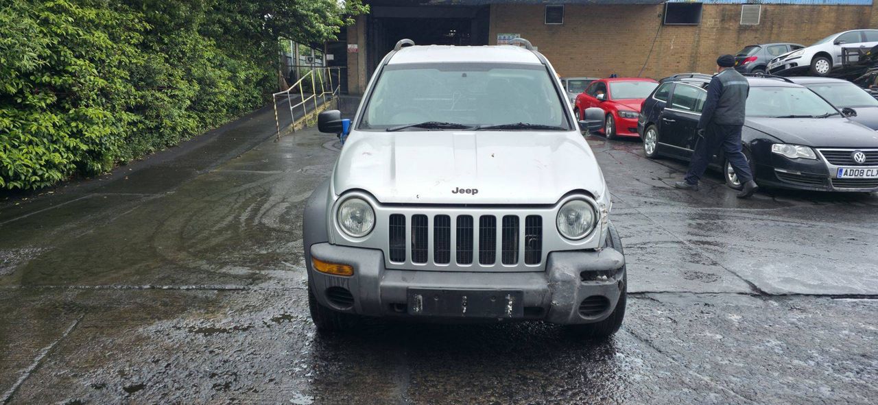 Jeep Cherokee 3 KJ 2003 - фото №1