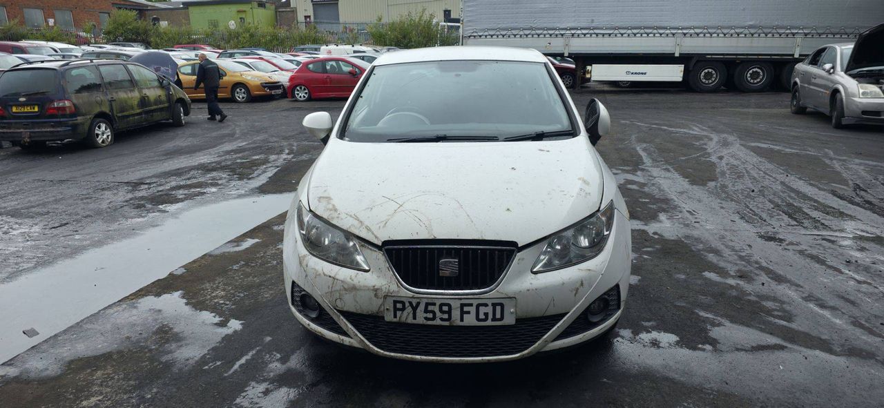 SEAT Ibiza 4 6J 2009 - фото №1