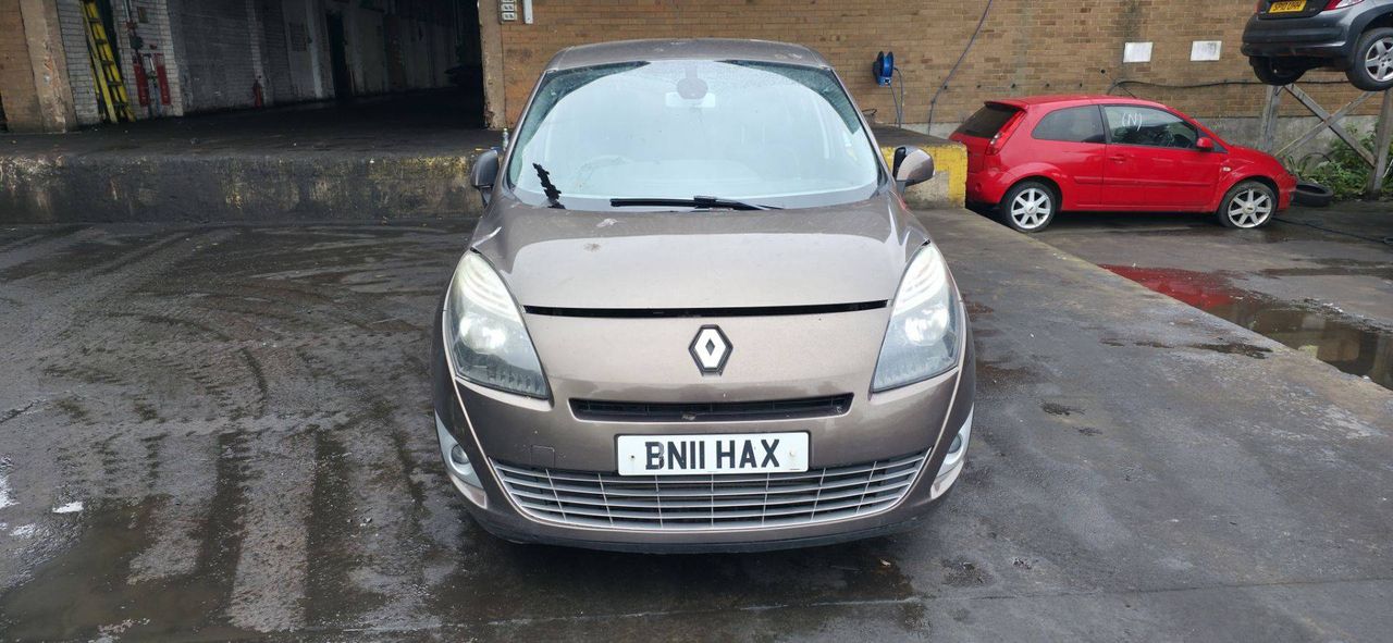 Renault Grand Scenic 3 2011 - фото №1