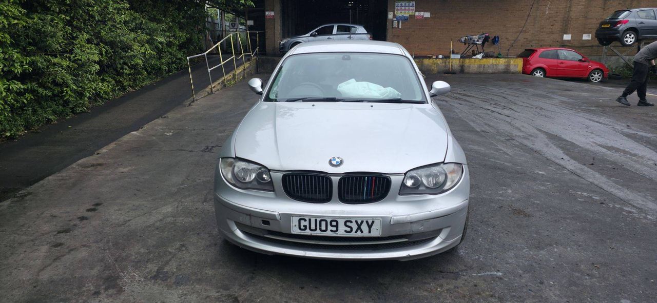 BMW 1 E81/E87 рест. E87 2009 - фото №1