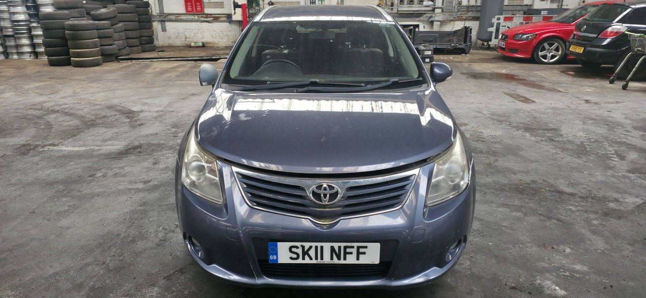 Toyota Avensis 3 (T270) 2011 - фото №1