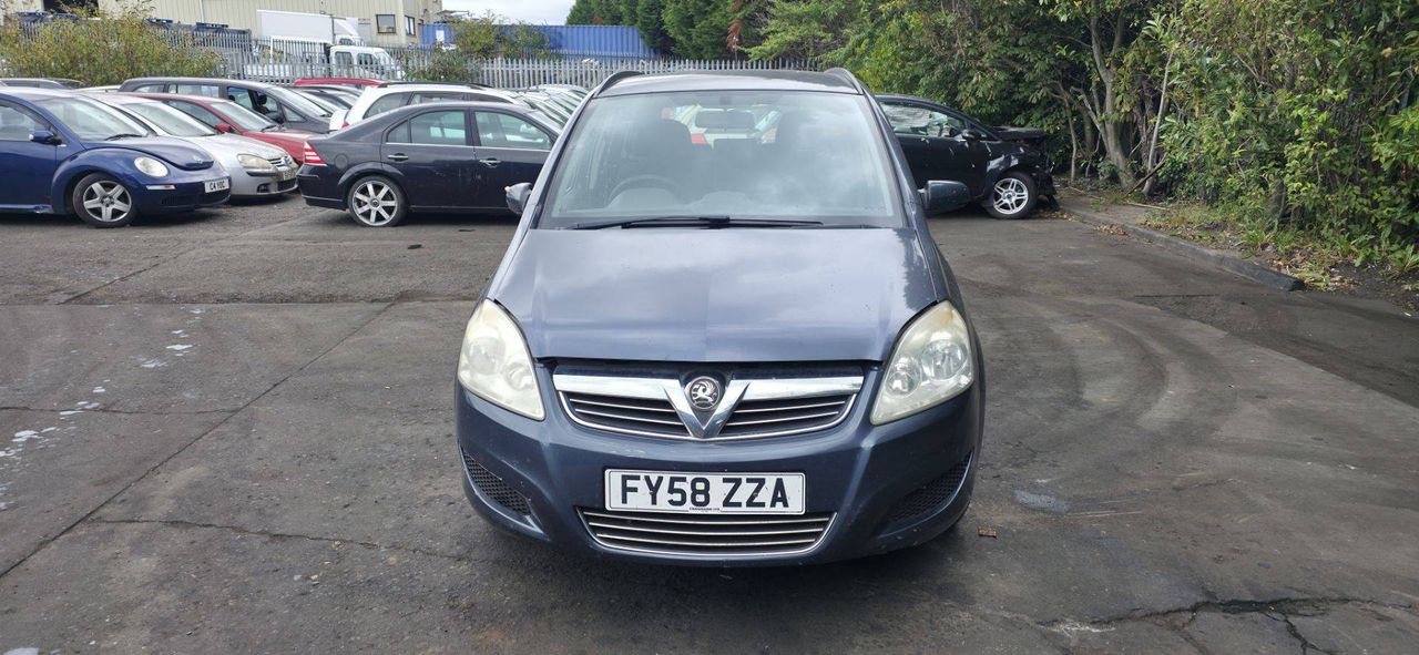Opel Zafira 2 (B) рест. 2008 - фото №1