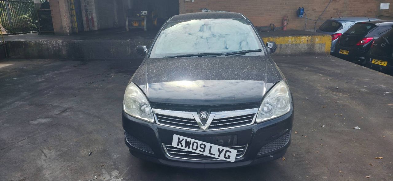 Opel Astra H/Family рест. 2009 - фото №1