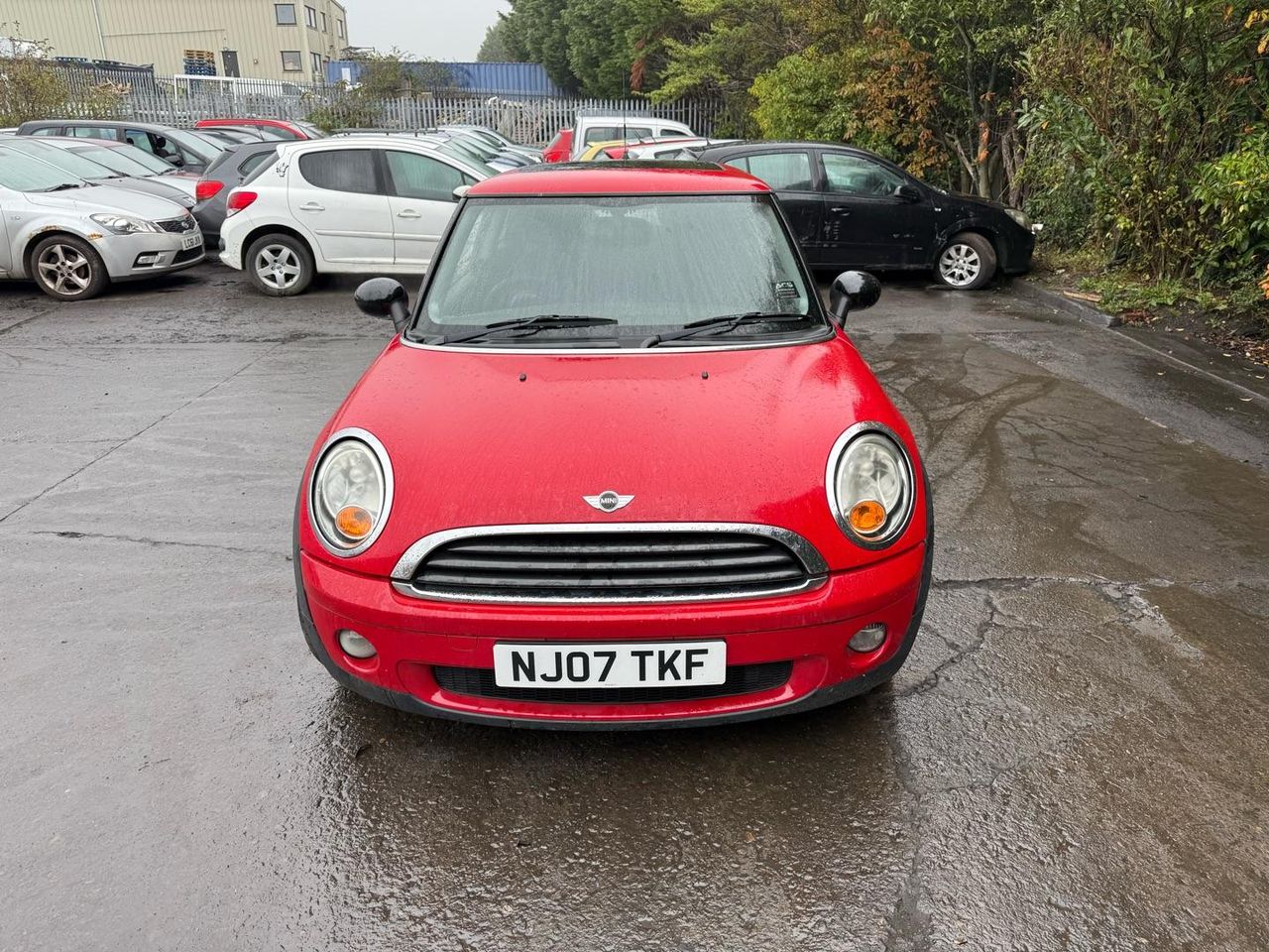 Mini Cooper 2 R56 2007 - фото №1