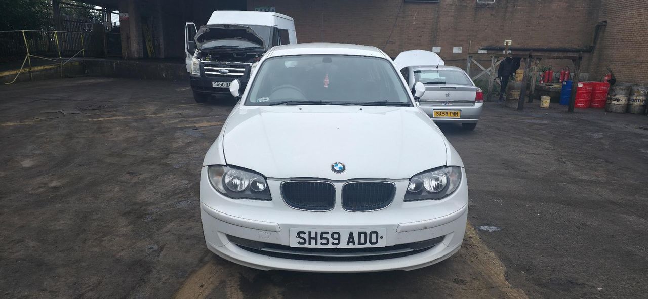 BMW 1 E81/E87 рест. E87 2009 - фото №1