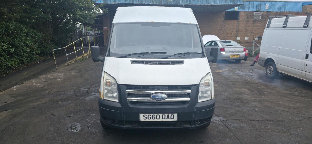 Ford Transit 7 2010 - фото №1