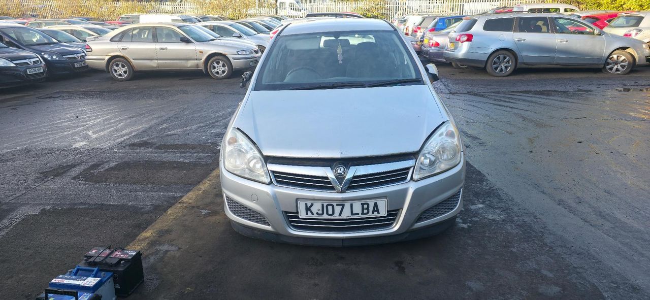 Opel Astra H/Family рест. 2007 - фото №1