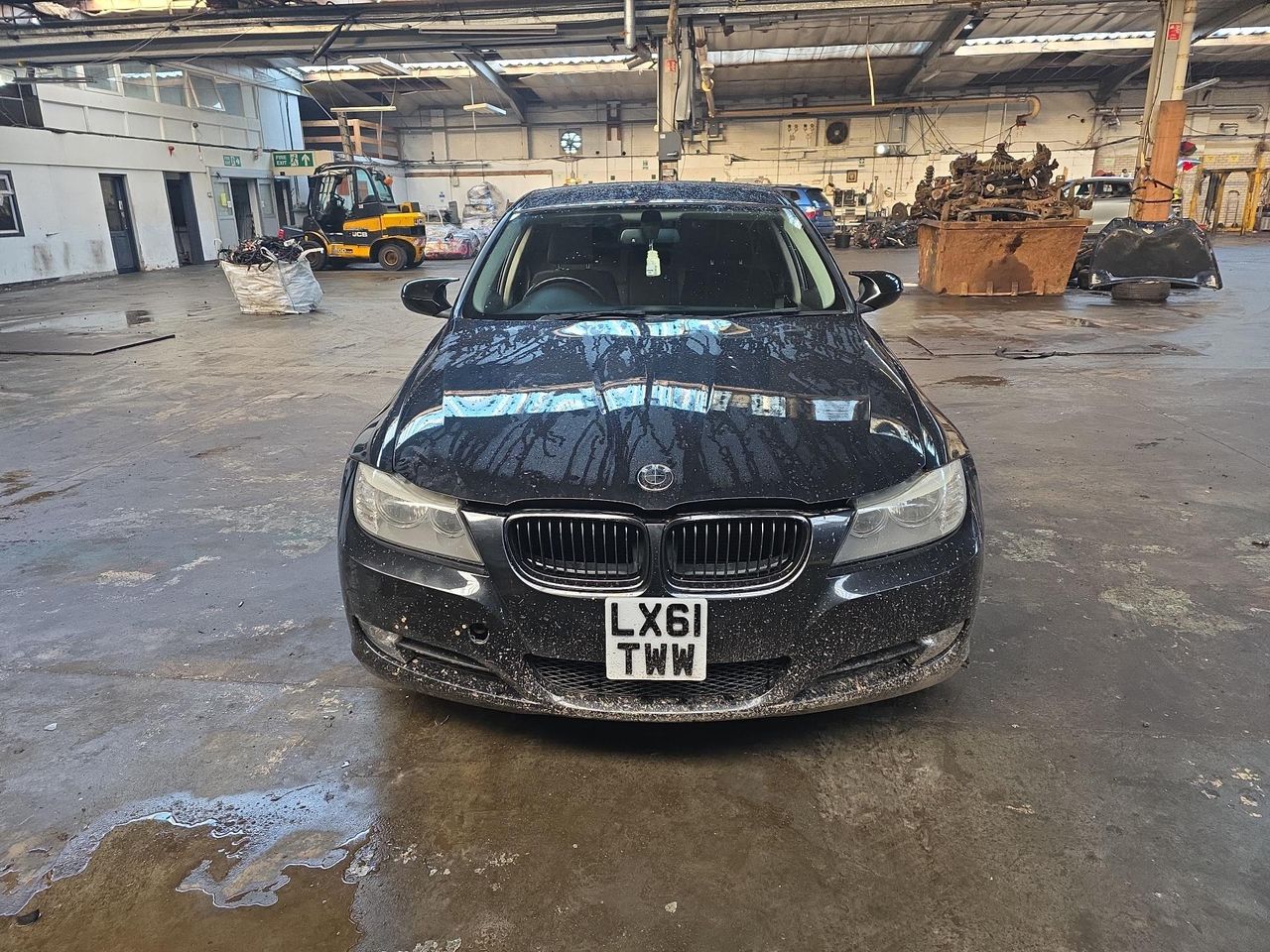 BMW 3 E90/E91 рест. E90 2011 - фото №1