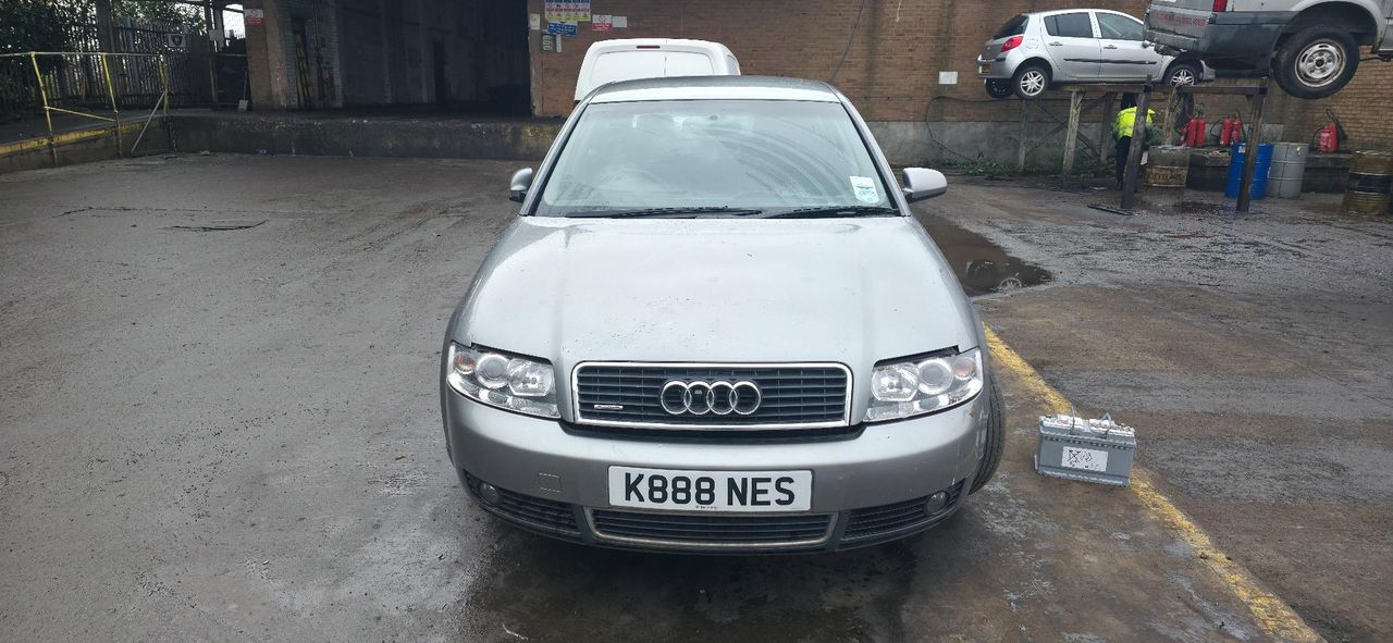 Audi A4 B6 2001 - фото №1