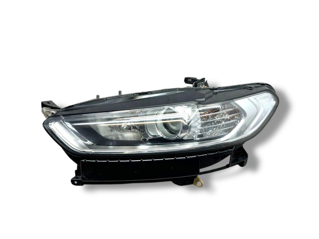 Фара галоген левая Ford Mondeo 5 поколение 2016, 2.0 л., TDCi, T7CE, дизель, 6МКПП, magnetic / nd, лифтбэк, передний привод, правый руль, DS73-13W030-FA, 89909665