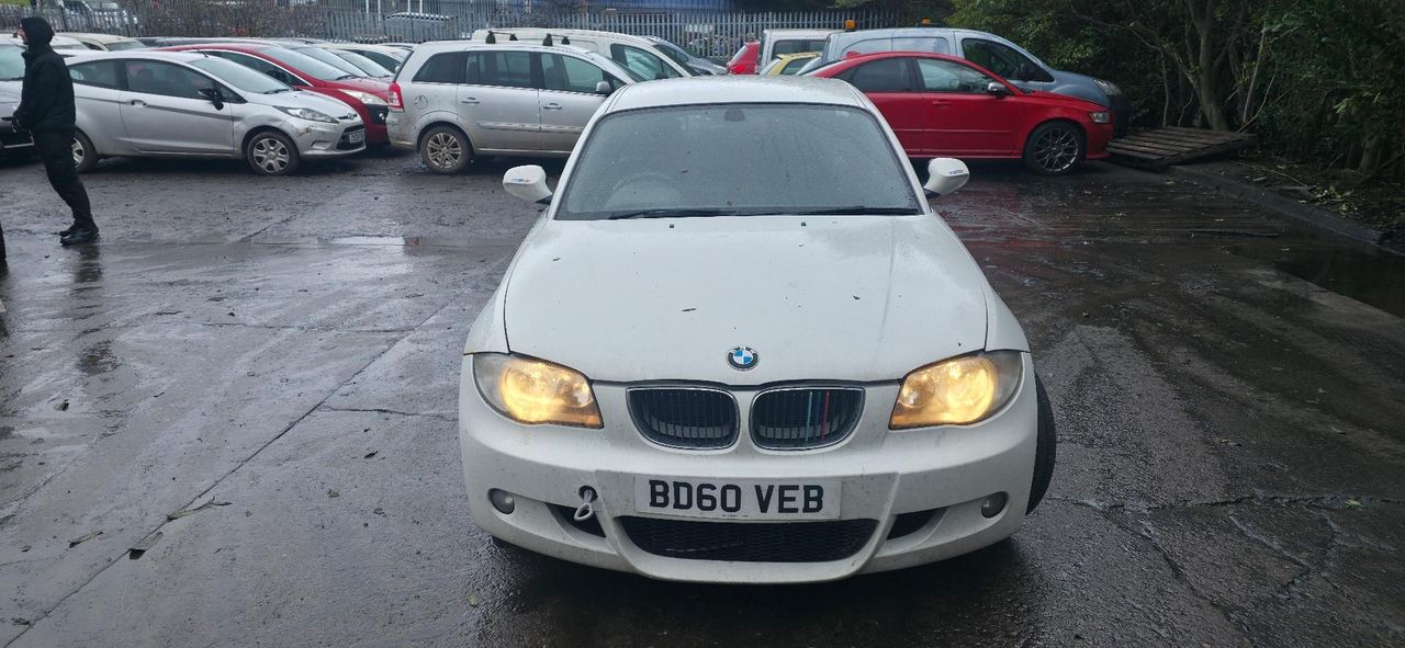 BMW 1 E81/E87 рест. E87 2010 - фото №1