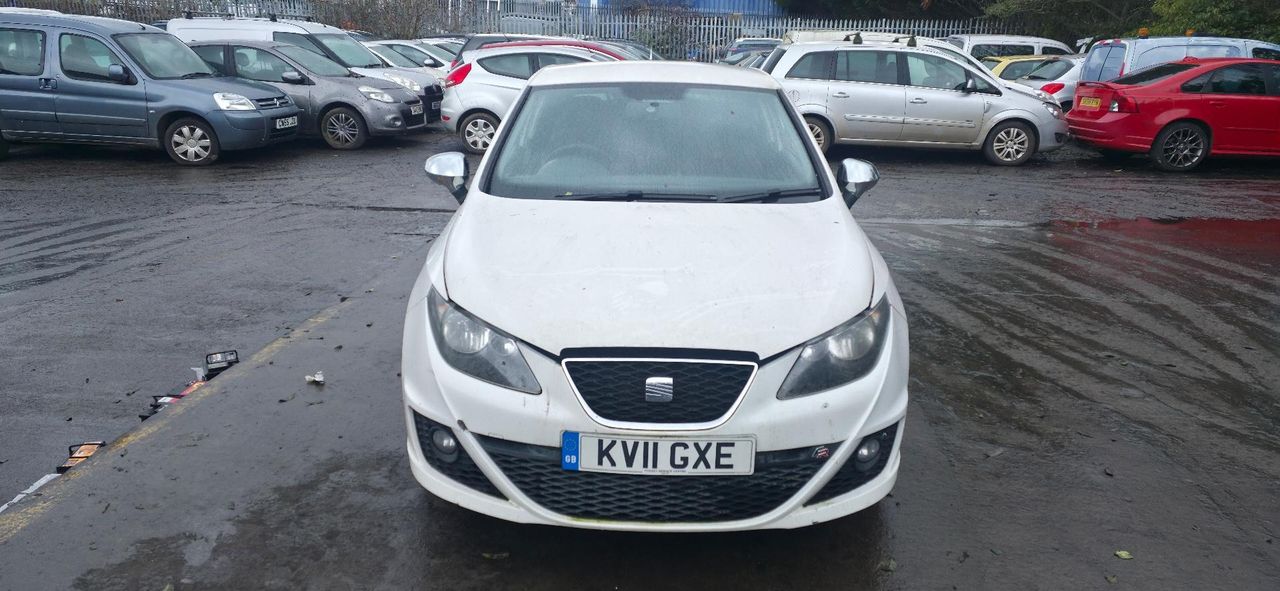 SEAT Ibiza 4 2011 - фото №1