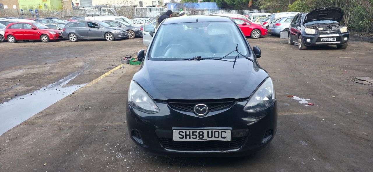 Mazda 2 DE 2008 - фото №1
