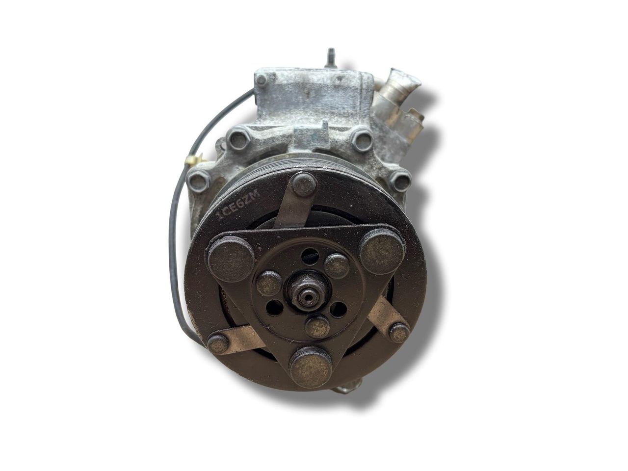 компрессор кондиционера Honda Civic 8 поколение FK2 2007, 1.8 л., i-VTEC, R18A2, бензин, 6МКПП, nighthawk black / b92p, хетчбэк 5 дв., передний привод, правый руль, 38800-RSA-E010-M2